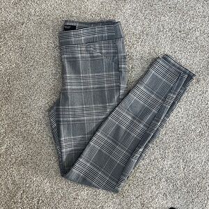 Simply Vera Vera Wang Gray Plaid Pants